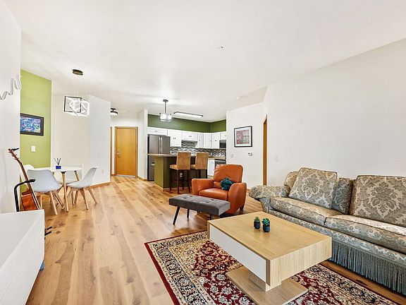 4th image of 5198 Sassafras Dr Unit 107