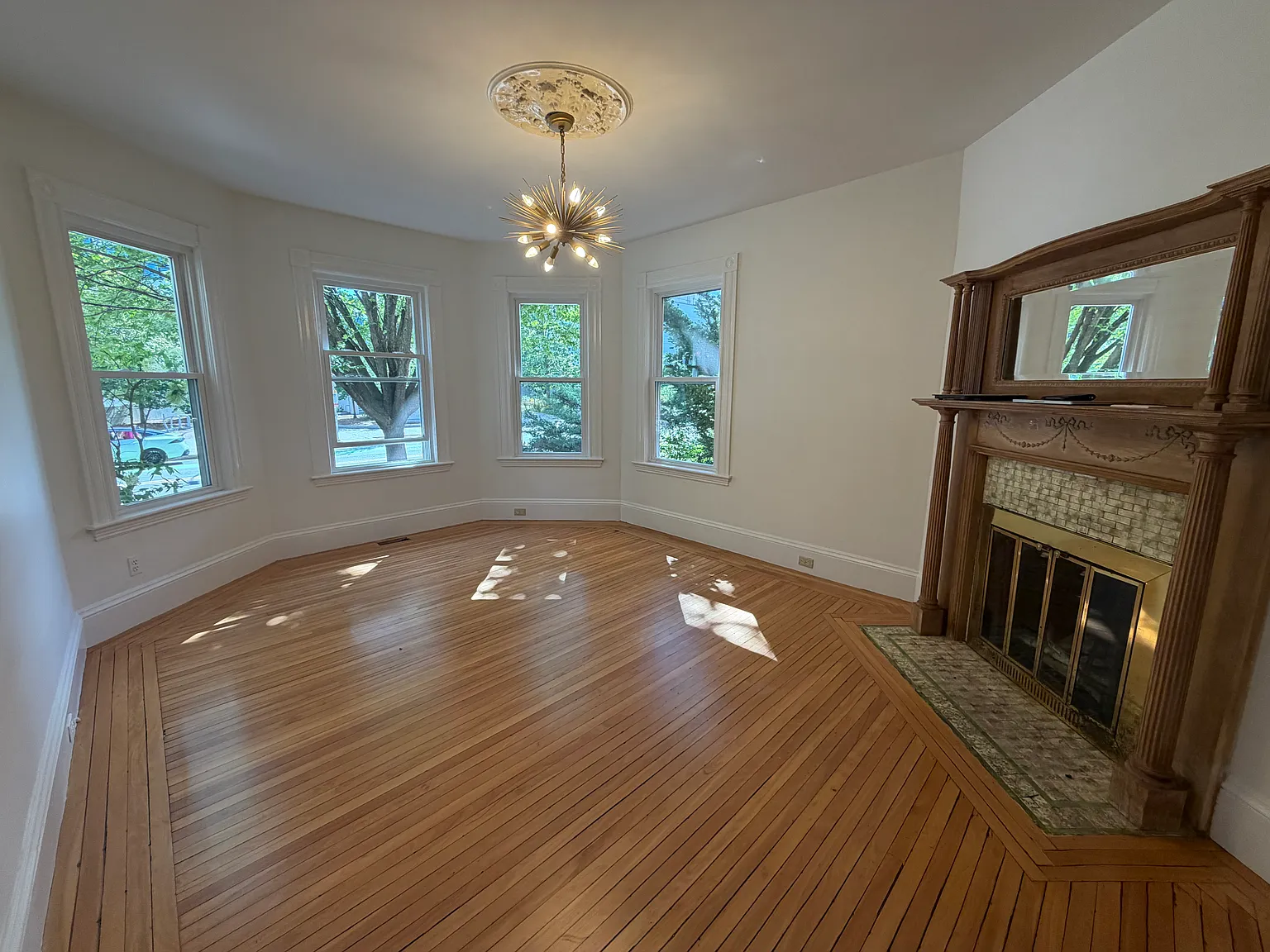 1657 Cambridge Street — Photo 4