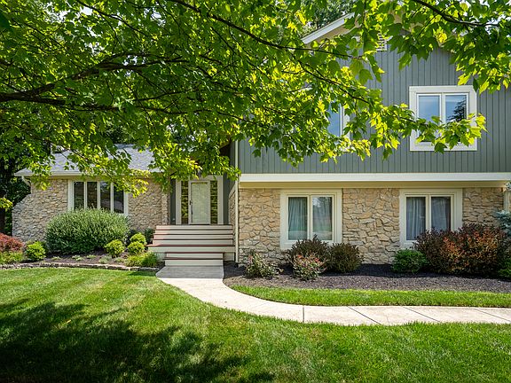 2nd image of 15229 Shoreway East Ct