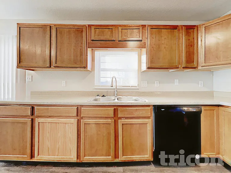 11157 Fall Dr — Photo 5
