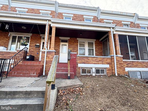 2nd image of 3323 Kenyon Ave