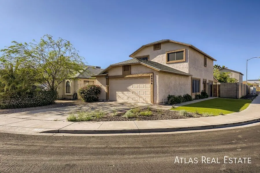 8834 W Willowbrook Dr