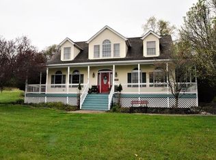 8159 Carpet Rd, New Tripoli, PA 18066