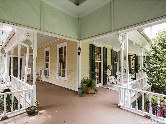 2nd image of 213 Shannon Drive