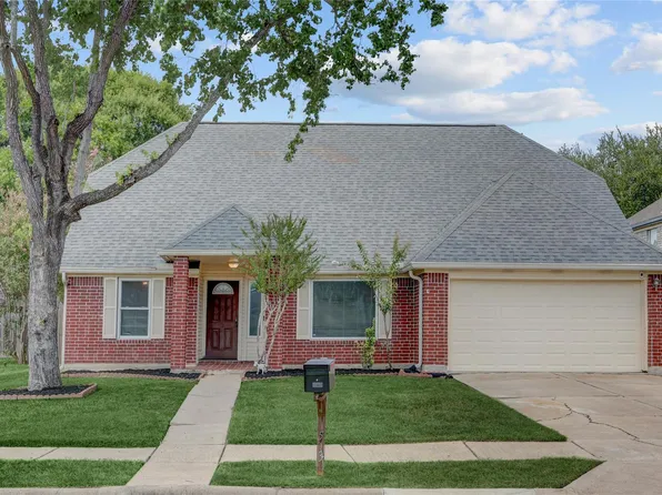 2513 Hadley Cir, Sugar Land, TX 77478