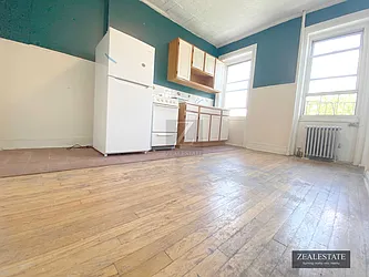 Rented by ZealEstate Group Inc