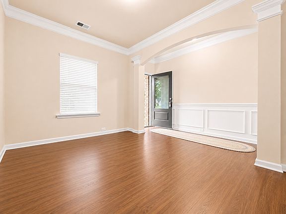 5th image of 1856 Hanover West Dr