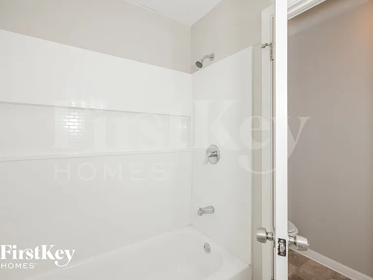 939 Ray Dr NW — Photo 10