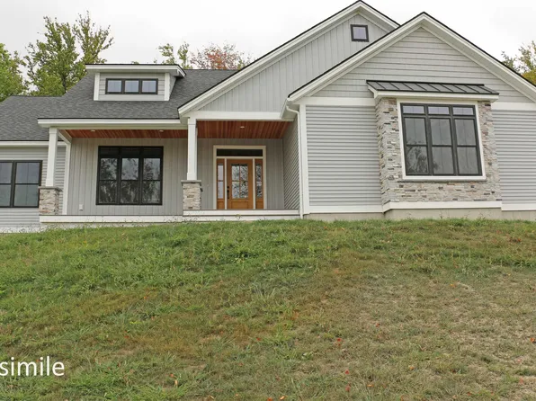 453 Blane Circle #25, Pembroke, NH 03275