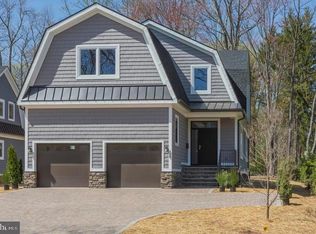 132 Valley Rd, Princeton, NJ 08540