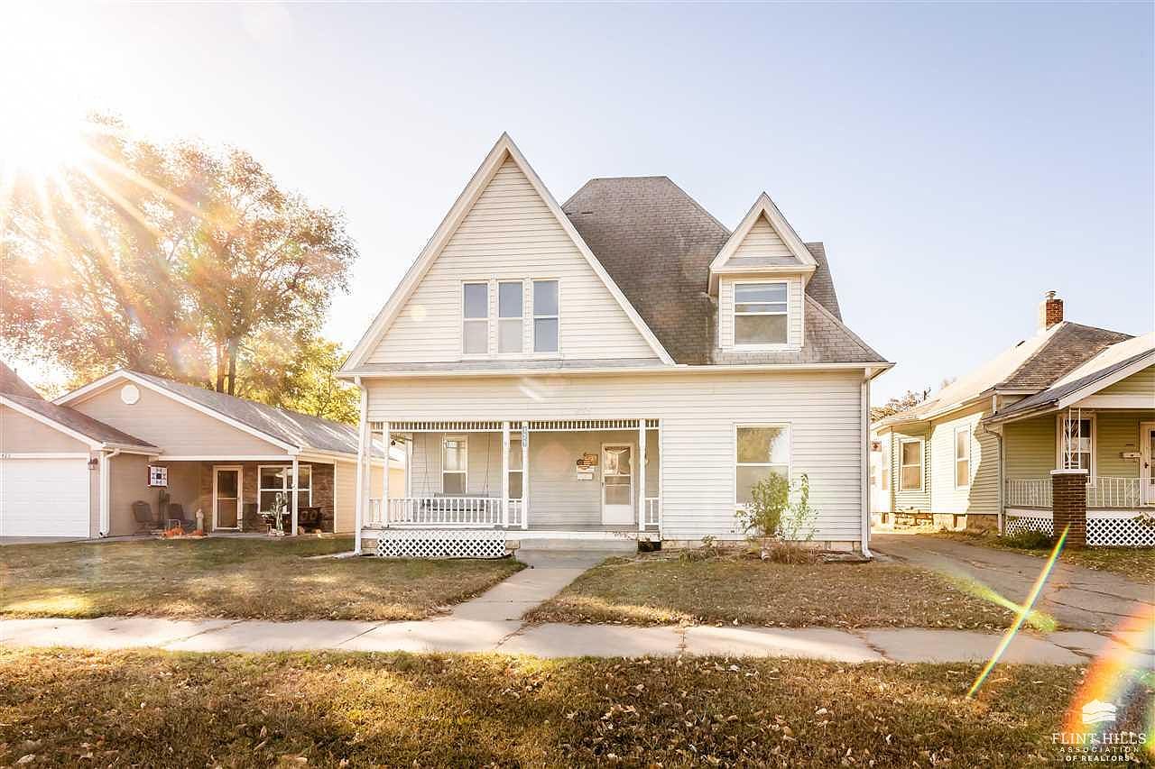 427 W 5th St, Junction City, KS 66441 MLS 20231028 Zillow