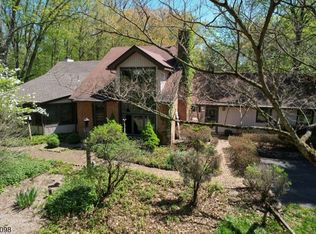 22 Pine Hill Rd, Stockton, NJ 08559