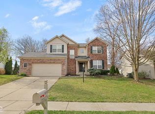 8859 Delaney Dr, Fishers, IN 46038