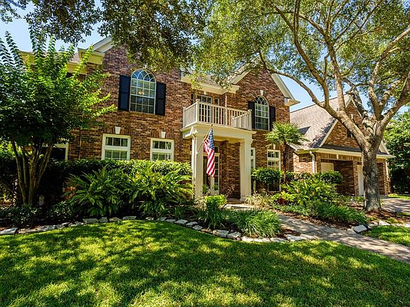 2nd image of 24427 Bay Hill Blvd