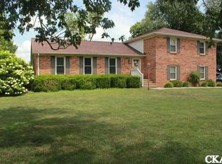 1145 Secretariat Dr W, Danville, KY 40422