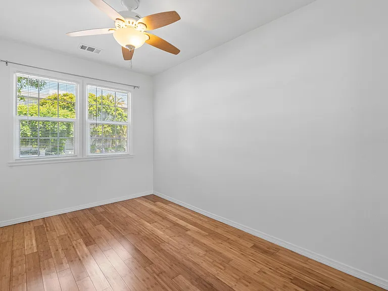 11958 Rochester Ave #11958 — Photo 8