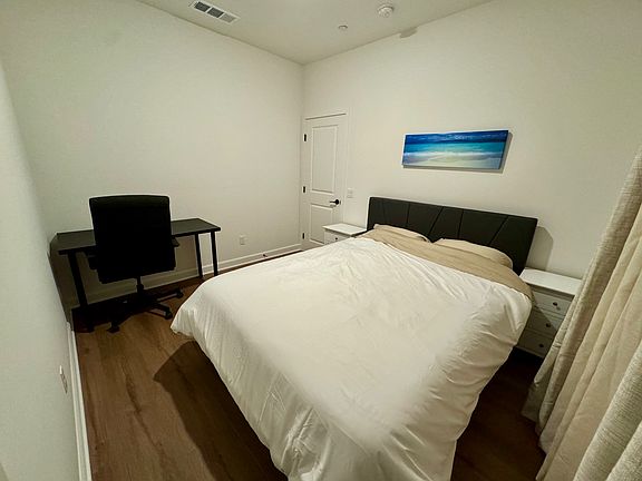 3rd image of 11834 Ella Ln