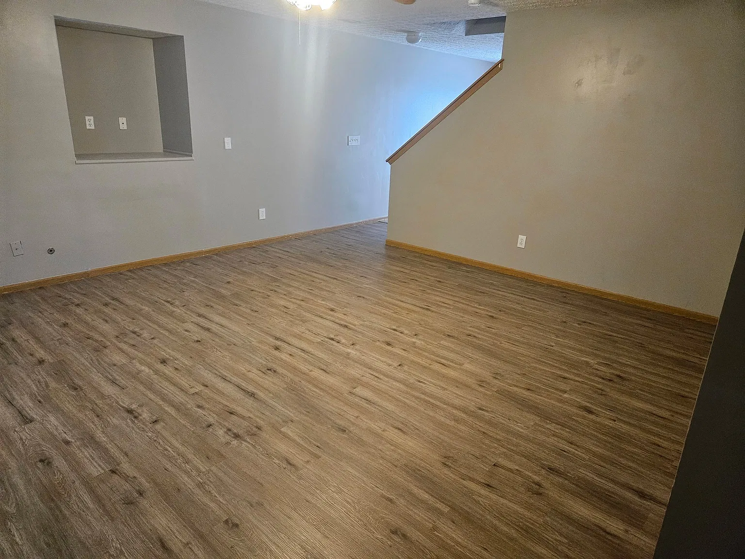 3 bed, 2.5 bath, 1584 sqft, $2,950 — Photo 2
