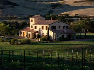 1067 Emigrant Crescent Rd, Ashland, OR 97520