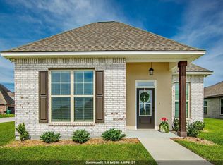 129 Villa Dr, Thibodaux, LA 70301