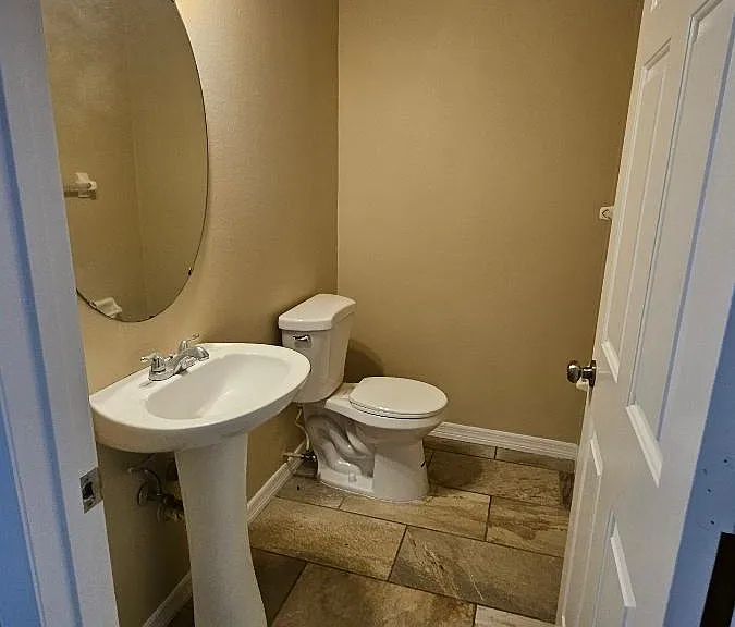 1633 Windsor Oak Ct — Photo 5