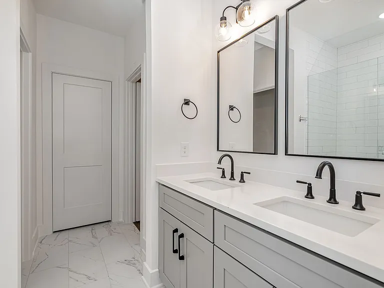 721 Caraway Ln — Photo 9