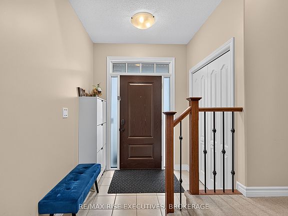 4th image of 909 Edward Riley Dr
