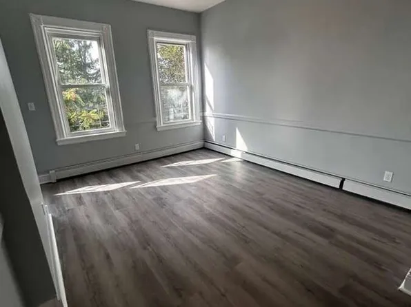 49 Victor St, Yonkers, NY 10701