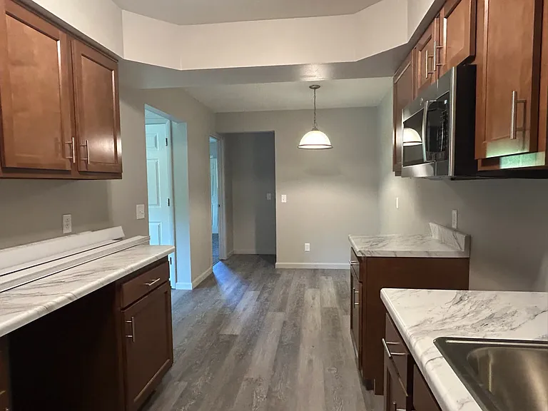 1530 Brooke Park Dr #5 — Photo 7