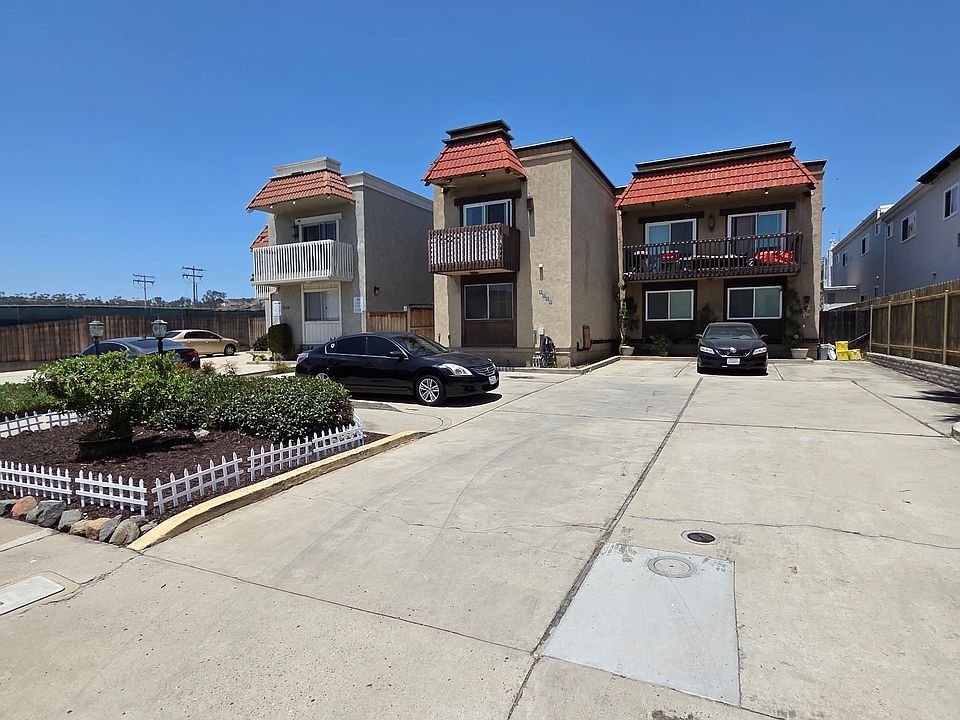 1st image of 4550 Glacier Ave APT 3