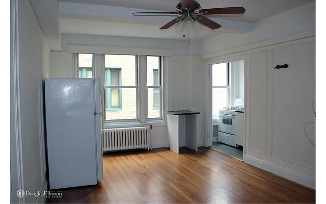 Rented by Douglas Elliman | media 7