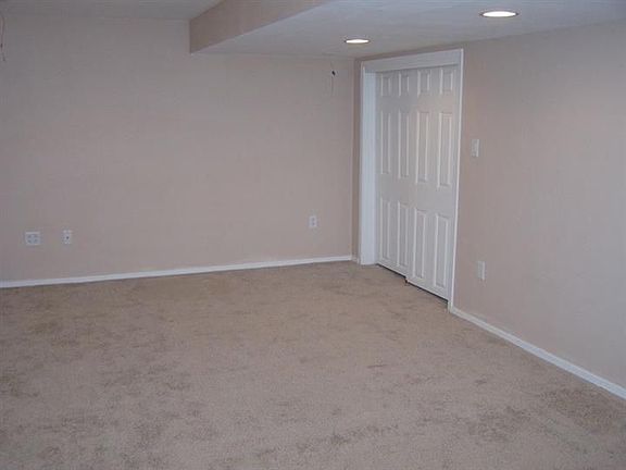 2nd image of 3439 Jackson St