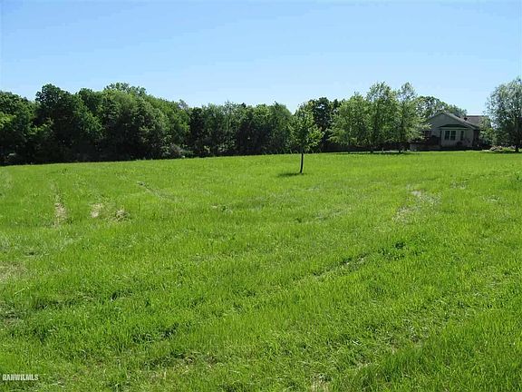 3rd image of 17-200 Lake Carroll Blvd