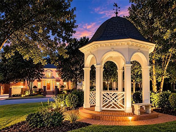 4th image of 3958 Muirfield Sq