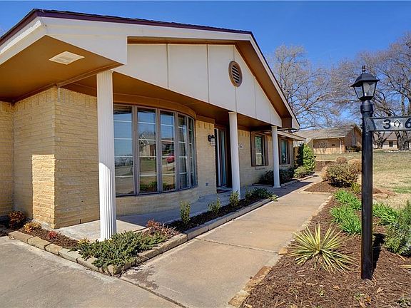 3rd image of 3062 Casita Ct