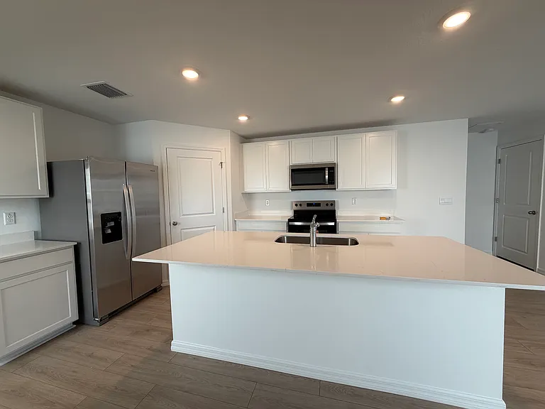 5253 Berry Bay Ave — Photo 7