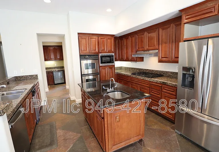 3000 Granite Pointe Dr — Photo 3