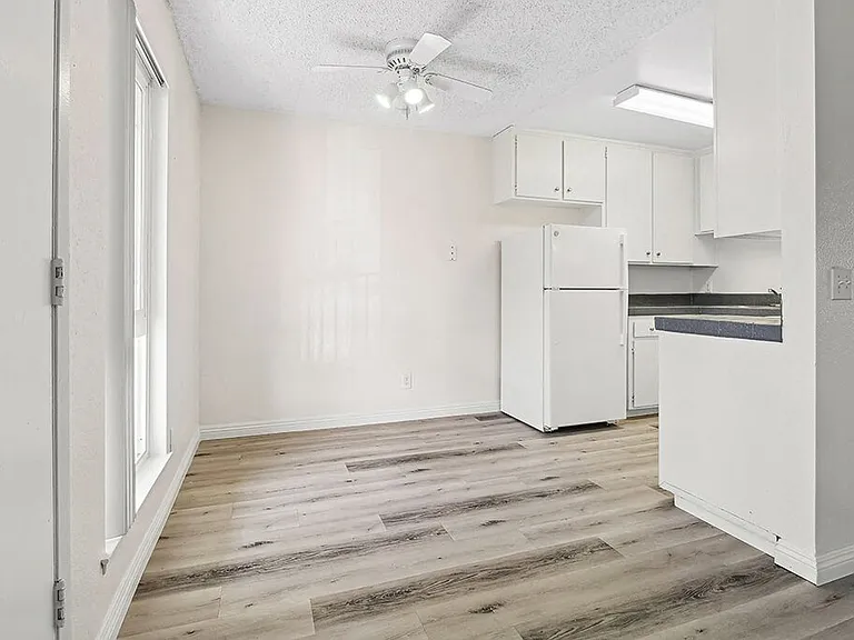 The Stratton Apartment Homes — Photo 2