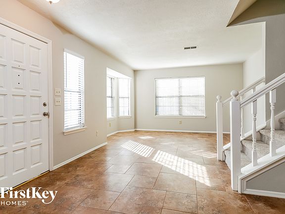 2nd image of 2180 Hunters Cove Dr