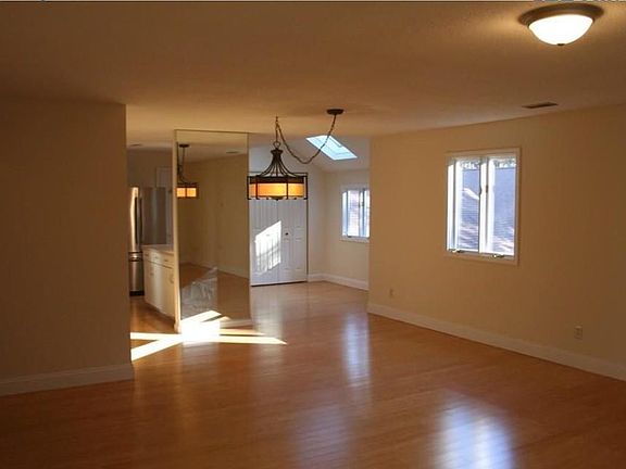 5th image of 600 Summer St APT 15
