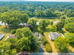 28 Old Post Rd, Fairport, NY 14450