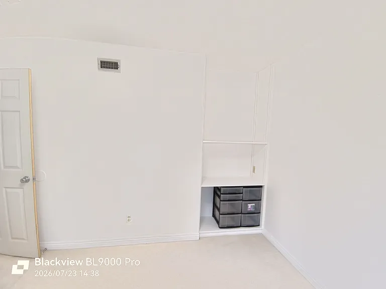 Radcliffe Ln — Photo 15