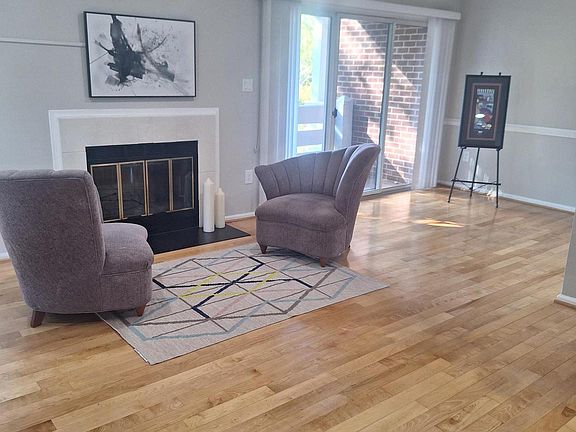 4th image of 7594 Lakeside Village Dr APT F
