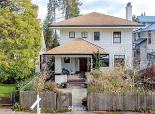5042 18th Ave NE #A, Seattle, WA 98105