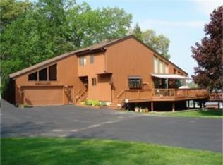 105 Buttrick Rd, Hampstead, NH 03841