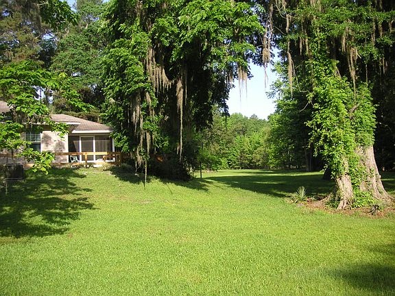 4th image of 117 SE Klondike Pl