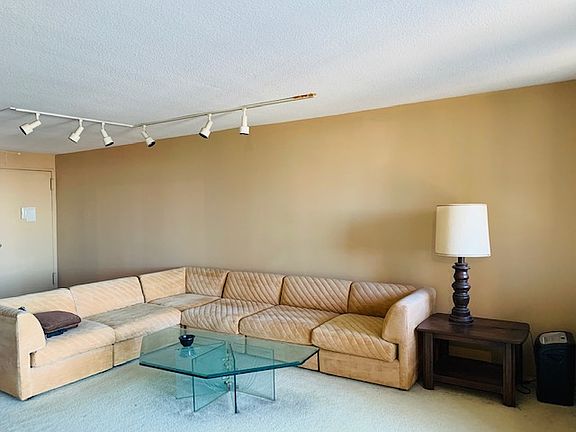 5th image of 1 Bay Club Dr APT 5K