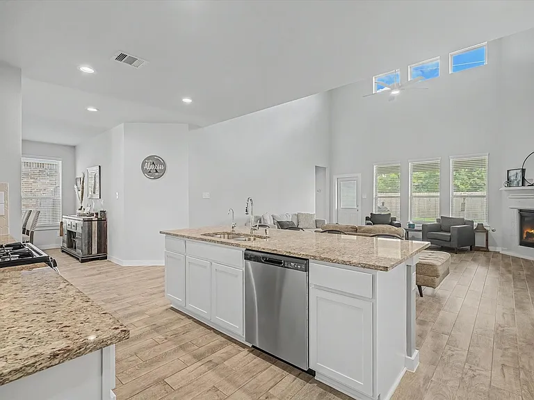 18307 Windy Knoll Way — Photo 11