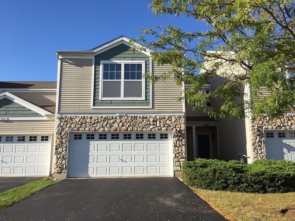 1st image of 3984 Blackstone Dr