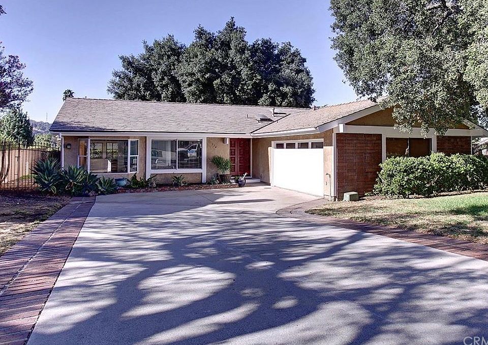 1st image of 714 Sycamore Ave